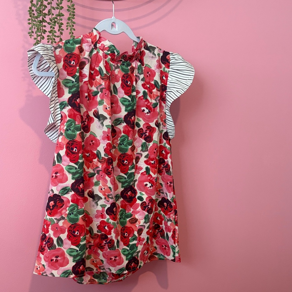 JODIFL Floral Ruffle Sleeve Blouse - Red and Green